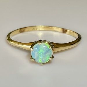 SOLD☀️Victorian 14k Precious Opal Ring 2.1g